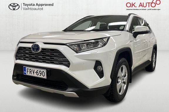 Käytetty Toyota RAV4 Active 215 HP (158 kW) 2020 070 Katumaasturi