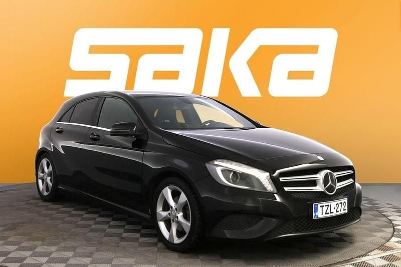 Käytetty Mercedes A200 Business 136 HP (100 kW) 2015 Viistoperä