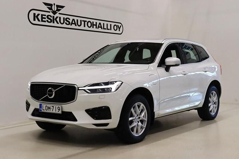 Valkoinen Käytetty 2018 Volvo XC60 R-Design Katumaasturi | 30 850 € (Perustarjous) - Kuva 1/4