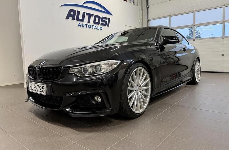 Musta Käytetty 2014 BMW 428 Comfort Edition Coupe - kaksiovinen | 25 700 € - Kuva 1/4