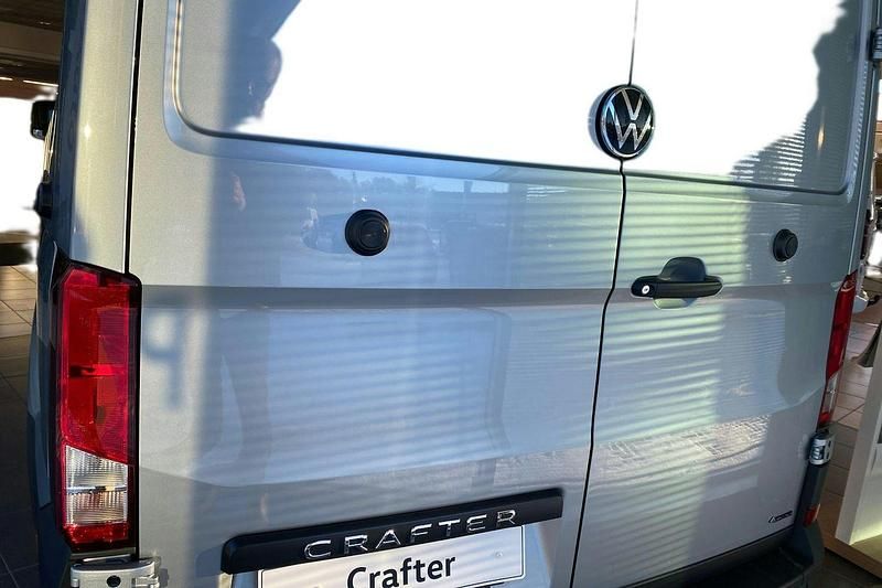 Uusi VW Crafter 174 HP (127 kW) 2026 Met. hopea Van