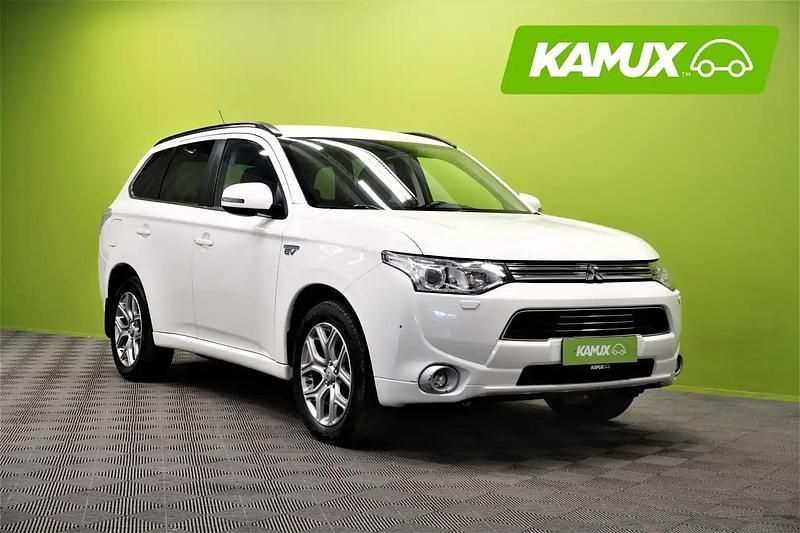 Valkoinen Käytetty 2014 Mitsubishi Outlander P-HEV Instyle Katumaasturi | 8 490 € (Perustarjous) - Kuva 1/4