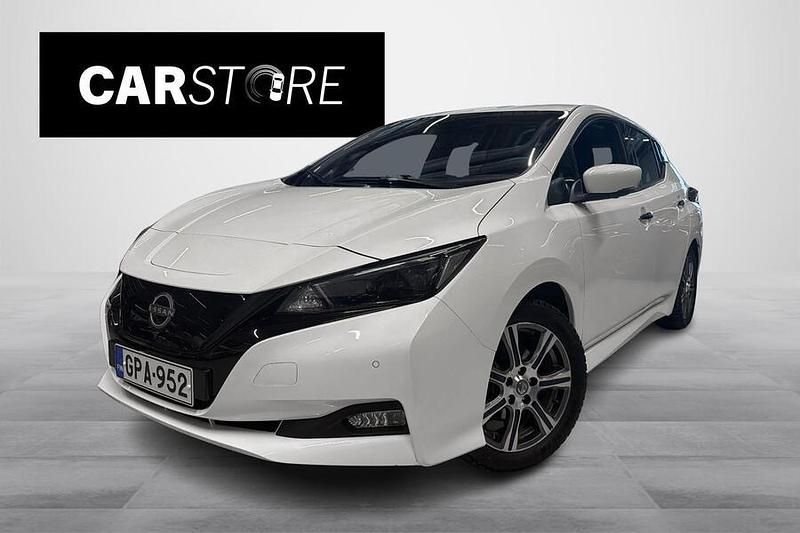 Käytetty Nissan Leaf 360º 110 kW (150 HP) 2022 Viistoperä