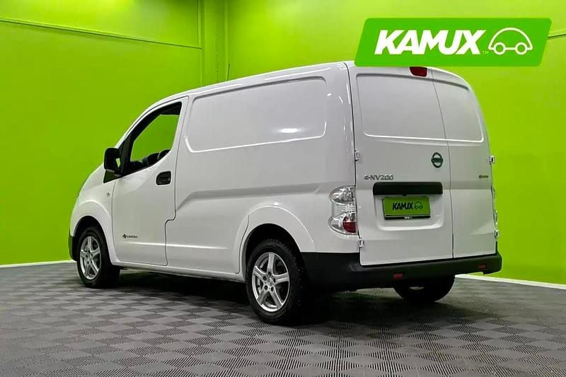 Käytetty Nissan e-NV200 Comfort 24 kW (33 HP) 2018 Valkoinen Tila-auto