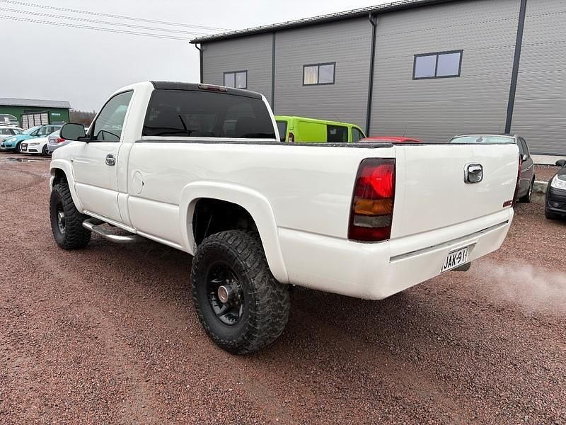 Käytetty GMC Sierra 2001 Nouto