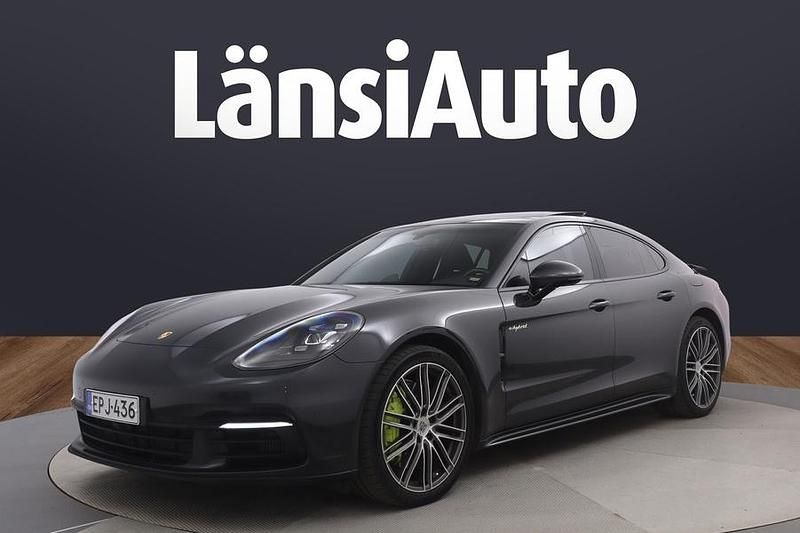 Käytetty 2018 Porsche Panamera 4 Sport Sedan | 52 590 € (Hieman kallis) - Kuva 1/2