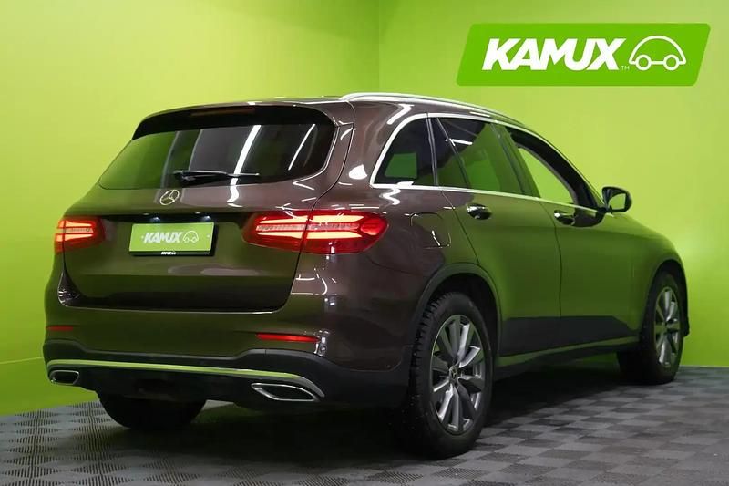 Käytetty Mercedes GLC350 AMG line 258 HP (189 kW) 2017 Ruskea Katumaasturi
