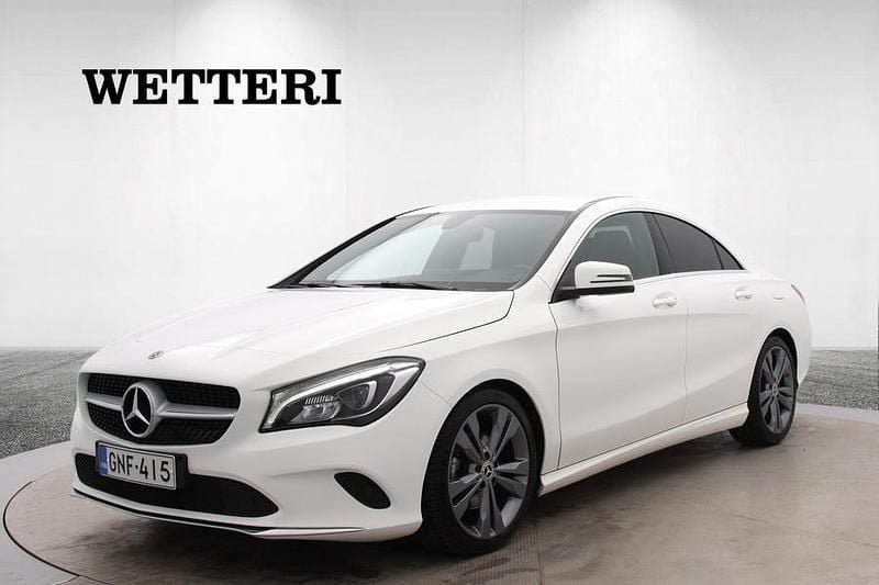 Valkoinen Käytetty 2019 Mercedes CLA180 Urban Sedan | 23 470 € (Perustarjous) - Kuva 1/3