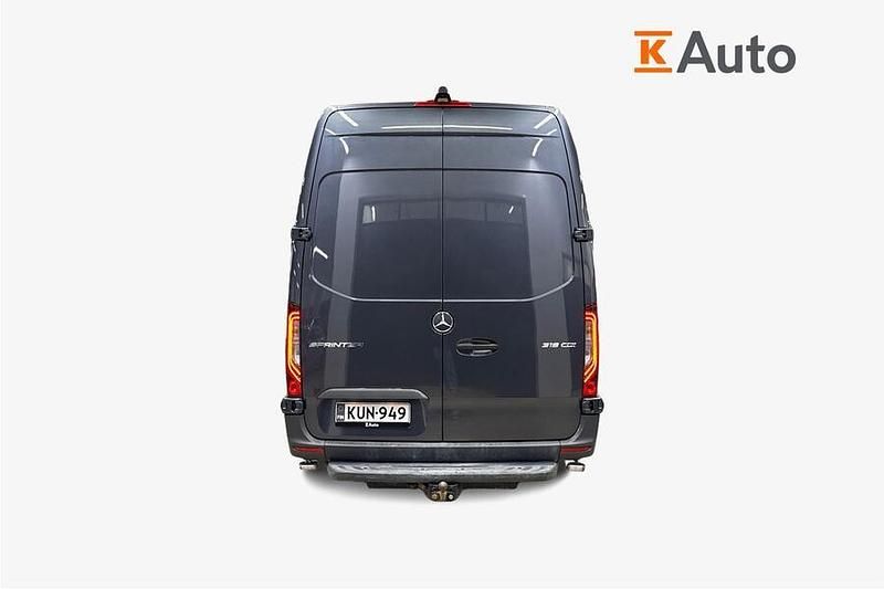 Käytetty Mercedes Sprinter 190 HP (139 kW) 2021 Van