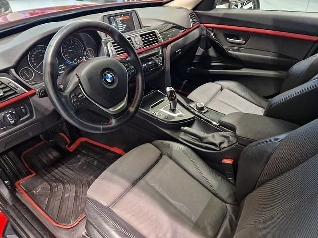 Käytetty BMW 320 Gran Turismo Sport Line 184 HP (135 kW) 2017 Punainen Sedan