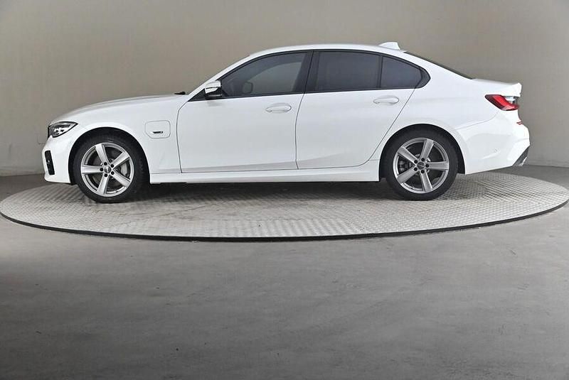 Käytetty BMW 330e M Sport 292 HP (214 kW) 2022 Sedan