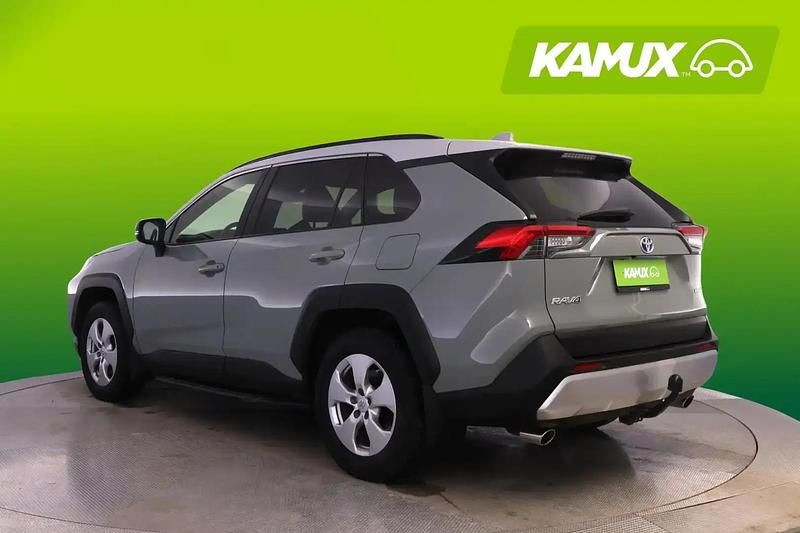 Käytetty Toyota RAV4 Hybrid 178 HP (130 kW) 2022 Katumaasturi
