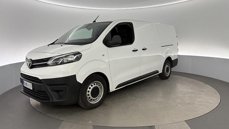 Käytetty Toyota Proace 122 HP (89 kW) 2019 Tila-auto