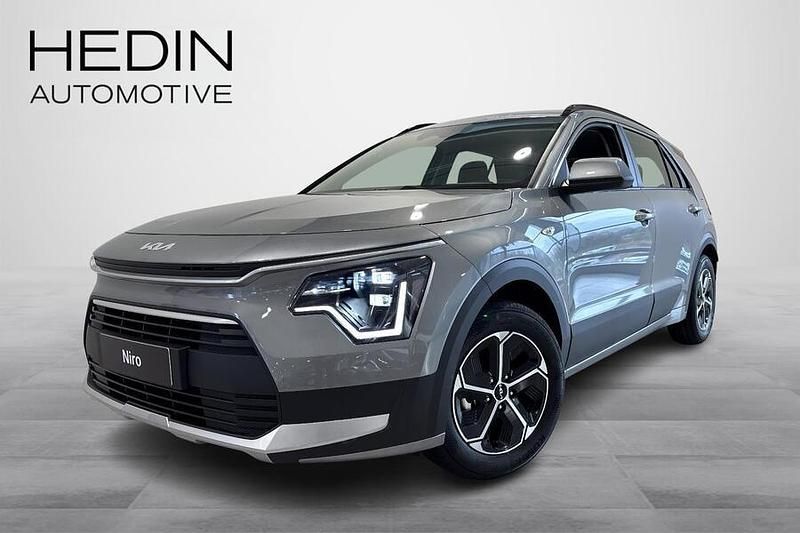 Uusi 2025 Kia Niro LX Katumaasturi | 34 911 € (Hieman kallis) - Kuva 1/4