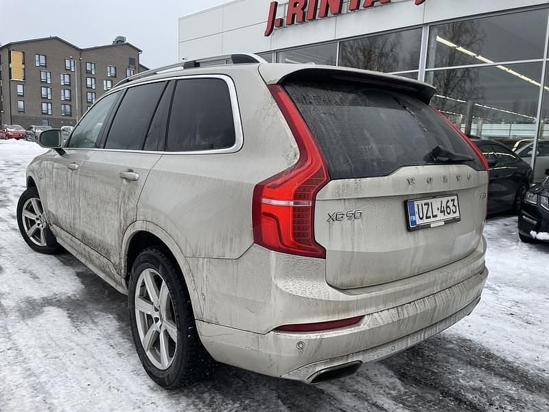 Käytetty Volvo XC90 Momentum 320 HP (235 kW) 2017 Ruskea Katumaasturi
