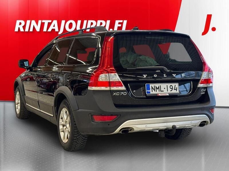 Käytetty Volvo XC70 Momentum 181 HP (133 kW) 2015 Musta Farmari