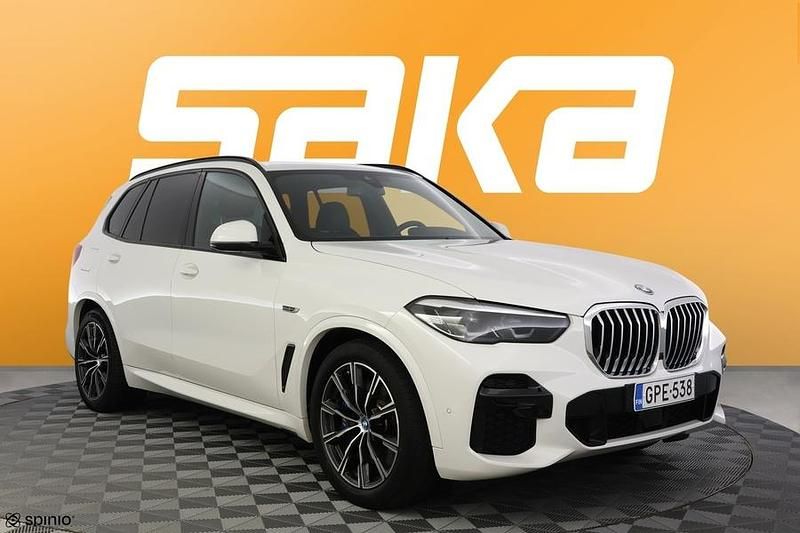Käytetty 2022 BMW X5 M Sport Katumaasturi | 48 490 € (Supertarjous) - Kuva 1/3