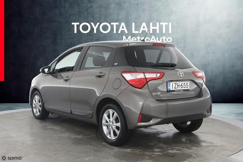 Käytetty Toyota Yaris Multidrive S 112 HP (82 kW) 2020 Harmaa Viistoperä