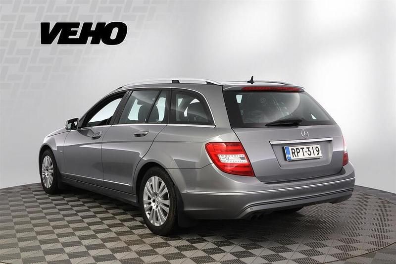 Käytetty Mercedes C180 Business 156 HP (114 kW) 2012 Harmaa Farmari
