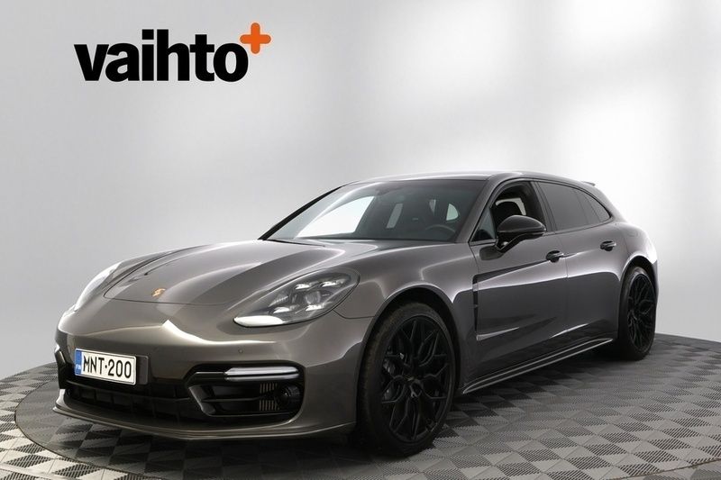 Harmaa Käytetty 2018 Porsche Panamera 4 Sport Turismo Sedan | 53 990 € (Perustarjous) - Kuva 1/3