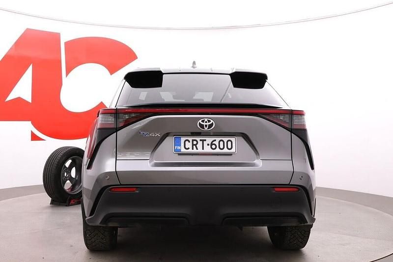 Käytetty Toyota bZ4X Edition 50 kW (69 HP) 2024 Katumaasturi