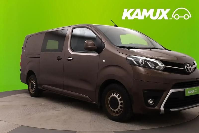 Käytetty Toyota Proace 150 HP (110 kW) 2017 Ruskea Tila-auto