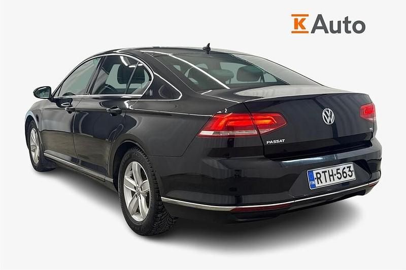Käytetty VW Passat Edition 125 HP (91 kW) 2017 Musta Sedan