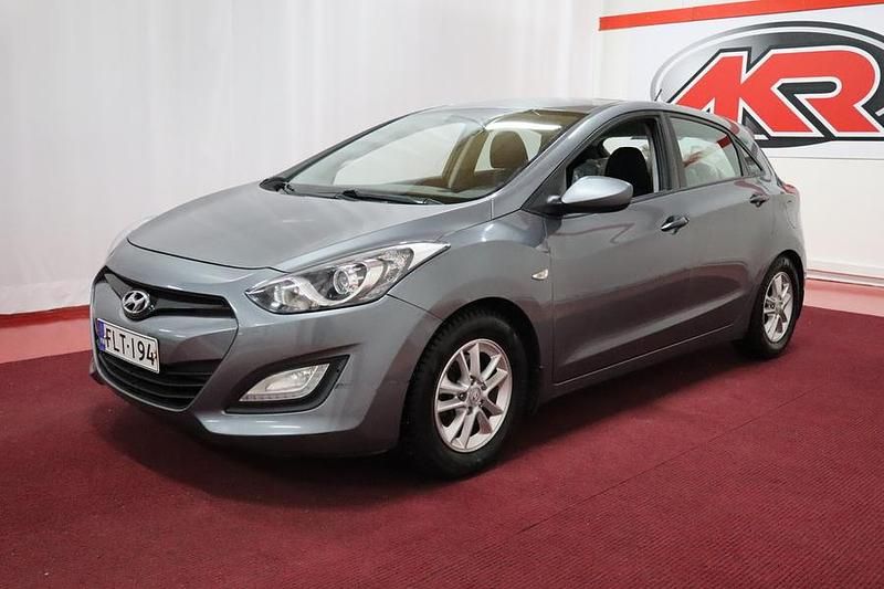 Käytetty Hyundai i30 99 HP (72 kW) 2015 Viistoperä