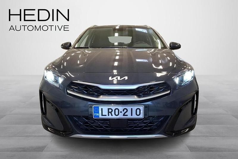 Käytetty Kia XCeed EX 160 HP (117 kW) 2024 Harmaa Katumaasturi