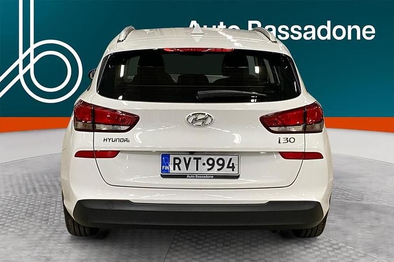 Käytetty Hyundai i30 Classic 109 HP (80 kW) 2024 Farmari