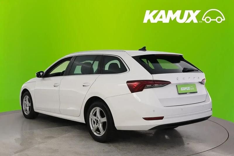 Käytetty Skoda Octavia First Edition 150 HP (110 kW) 2021 Valkoinen Farmari