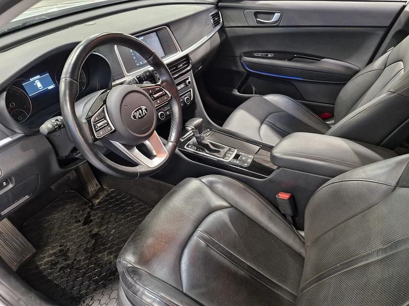 Käytetty Kia Optima Premium 180 HP (132 kW) 2019 Hopea Farmari