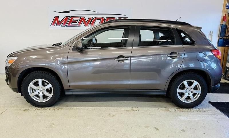 Käytetty Mitsubishi ASX Invite 114 HP (83 kW) 2015 Katumaasturi