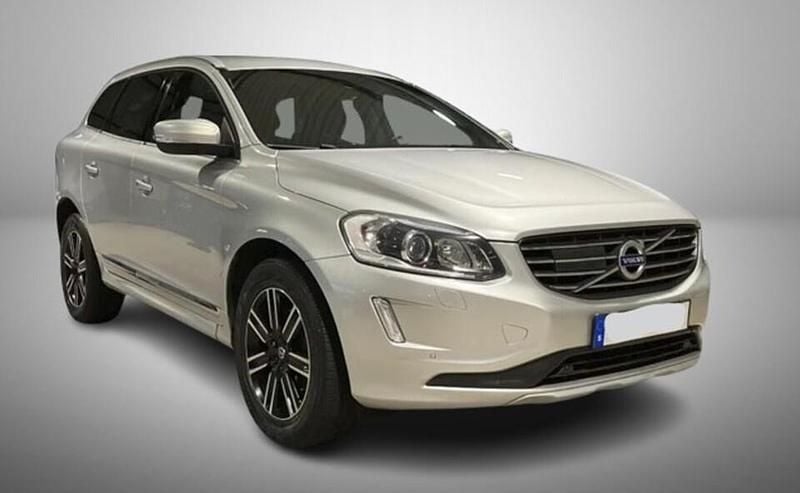 Hopea Käytetty 2017 Volvo XC60 Standard Katumaasturi | 29 900 € (Supertarjous) - Kuva 1/3