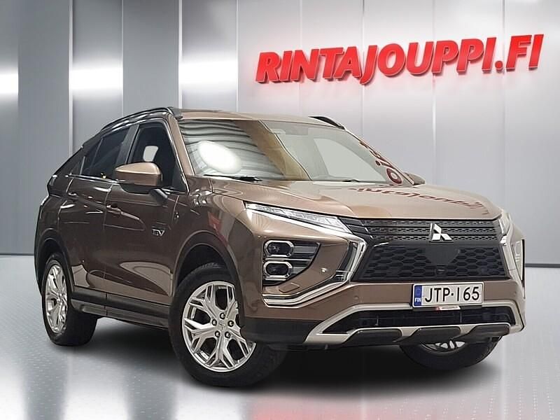 Ruskea Käytetty 2022 Mitsubishi Eclipse Cross Instyle Katumaasturi | 24 900 € (Perustarjous) - Kuva 1/4