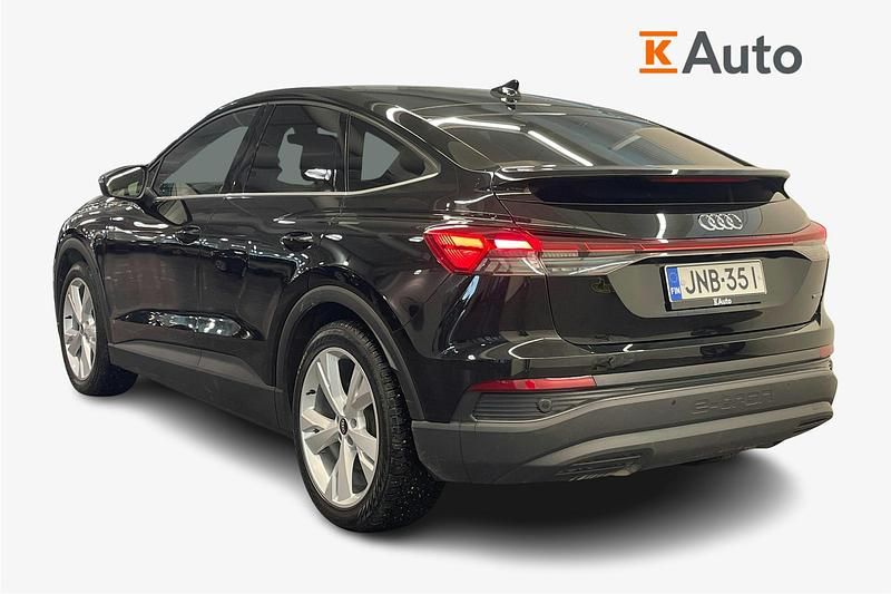 Käytetty Audi Q4 Sportback e-tron Premium 194 kW (265 HP) 2023 Musta Katumaasturi