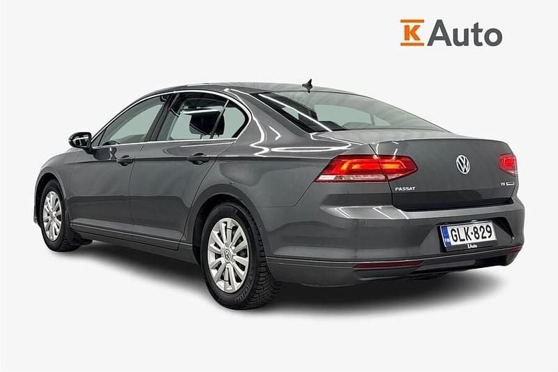 Käytetty VW Passat Comfortline 125 HP (91 kW) 2015 Harmaa Sedan