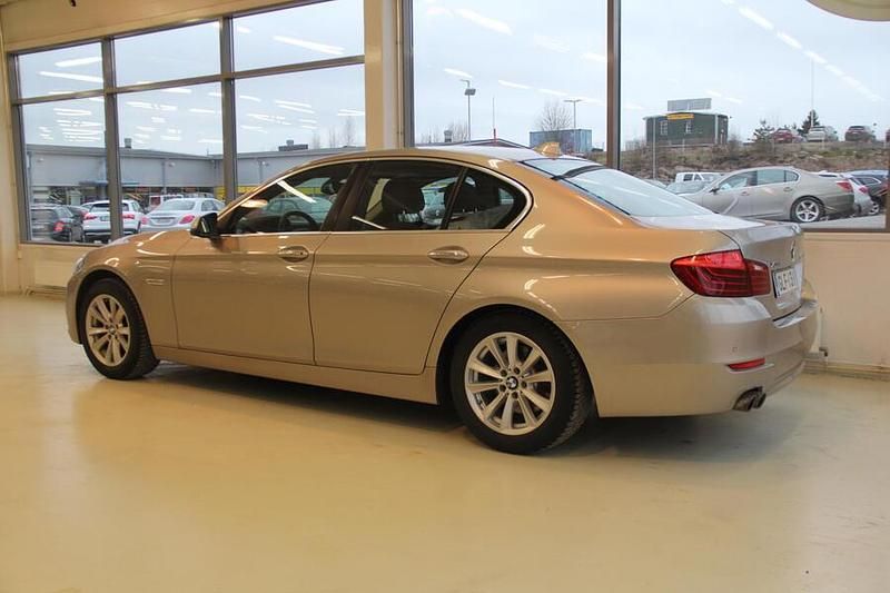 Käytetty BMW 520 184 HP (135 kW) 2014 Harmaa Sedan