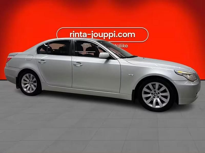 Käytetty BMW 520 Sport Line 177 HP (130 kW) 2009 Sedan