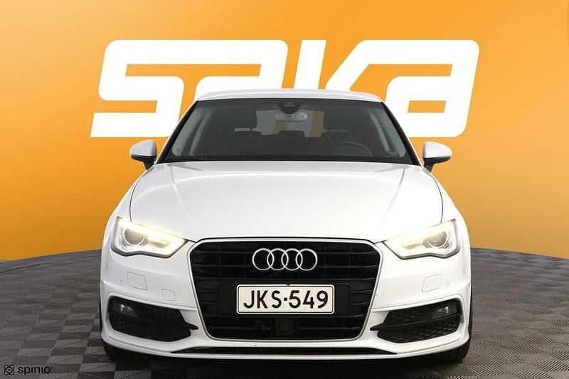 Käytetty Audi A3 Sportback g-tron Business 110 HP (80 kW) 2014 Viistoperä