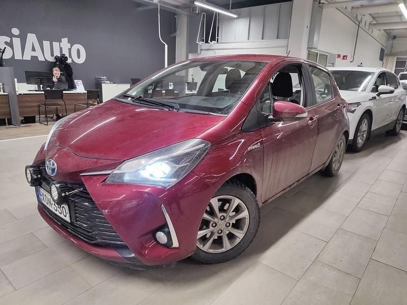 Käytetty 2018 Toyota Yaris Hybrid Active Viistoperä | 12 490 € (Perustarjous) - Kuva 1/1