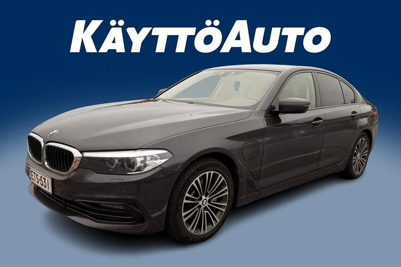 Musta Käytetty 2020 BMW 530e Sport Line Sedan | 23 900 € (Perustarjous) - Kuva 1/4