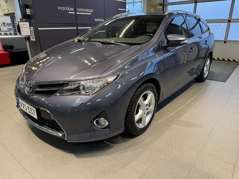 Sininen Käytetty 2014 Toyota Auris Touring Sports Active Farmari | 12 800 € (Perustarjous) - Kuva 1/4
