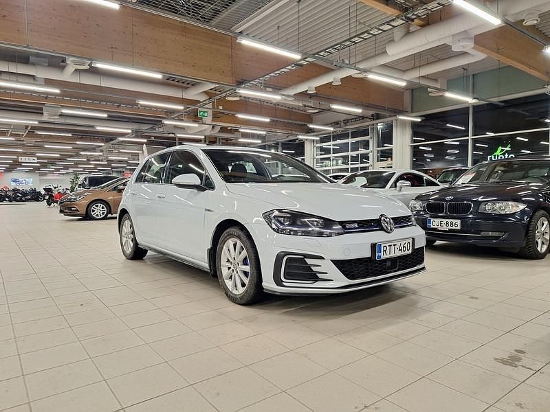 Käytetty VW Golf VII Sportline 204 HP (150 kW) 2019 Viistoperä