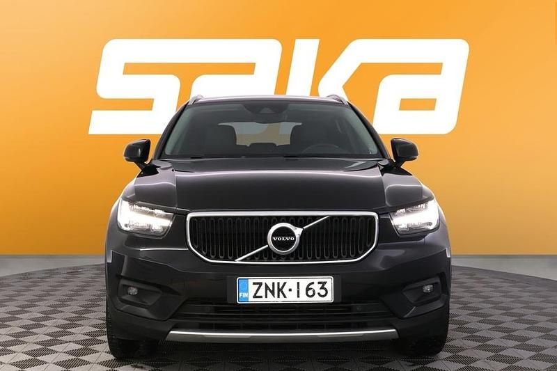 Käytetty Volvo XC40 Business Edition 150 HP (110 kW) 2020 Katumaasturi