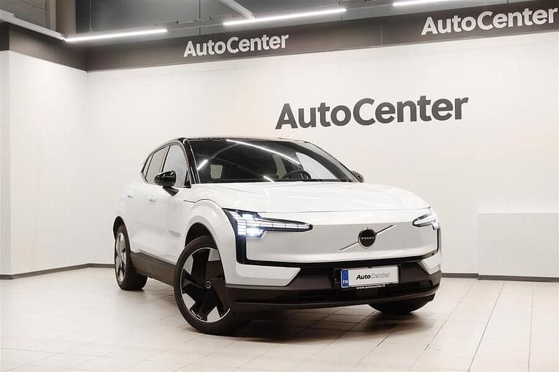 Käytetty Volvo EX30 Plus 200 kW (272 HP) 2024 Katumaasturi
