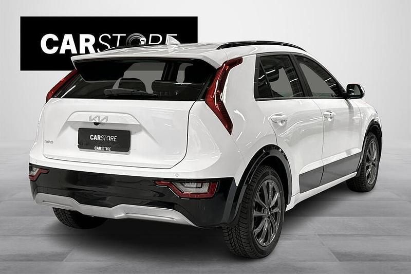 Käytetty Kia e-Niro 150 kW (204 HP) 2023 Katumaasturi