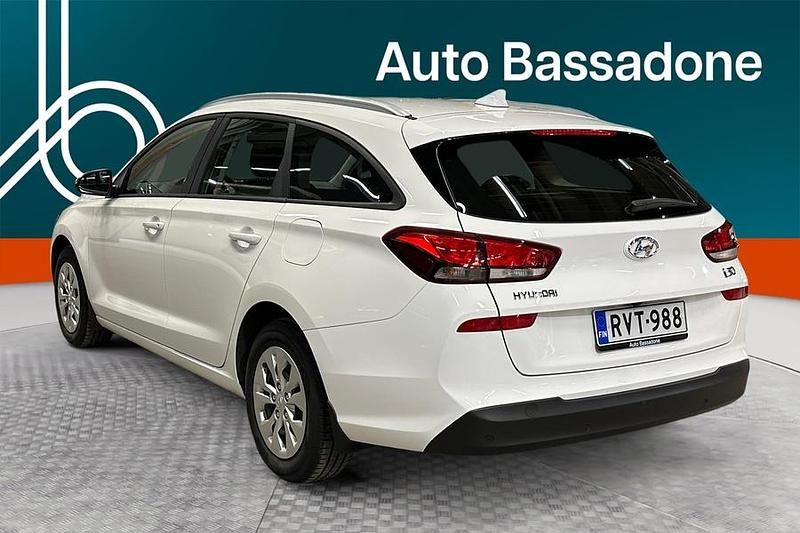 Käytetty Hyundai i30 Classic 109 HP (80 kW) 2024 Farmari