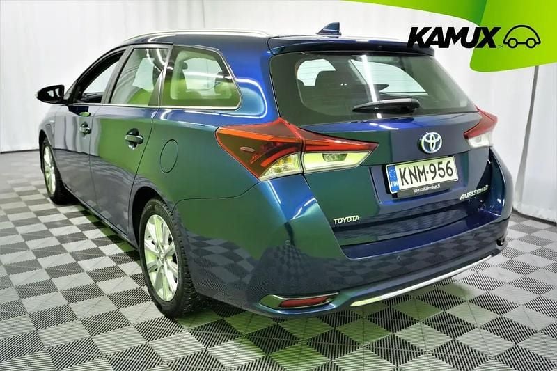 Käytetty Toyota Auris Touring Sports Edition 99 HP (72 kW) 2016 Sininen Farmari