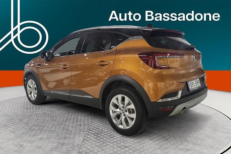 Käytetty Renault Captur Intens 140 HP (102 kW) 2021 Katumaasturi